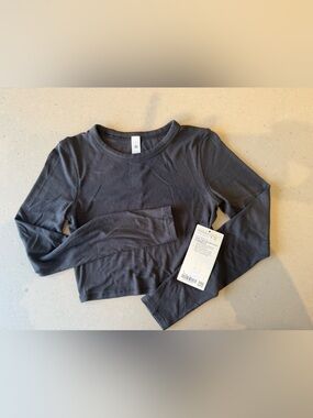 Lululemon Hold Tight Straight-Hem Cropped Long Sleeve